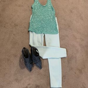 Top, pants and shoes